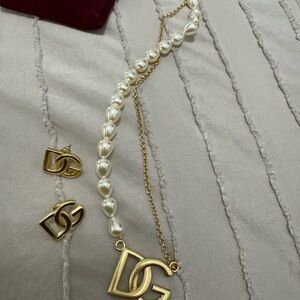 DG-Inspired Gold and Pearl Necklace with Matching Earrings